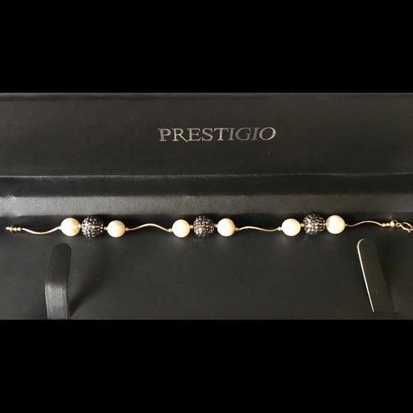 Beautiful Black Pearl Set - Picture 2 of 4